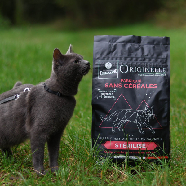 Croquettes Originelle chat stérilisé saumon sans céréales - 2,5 kg